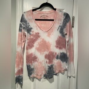 Aero Size S Seriously Soft Perfect V Link Gray Tie Dye Long Sleeve Tee Shirt